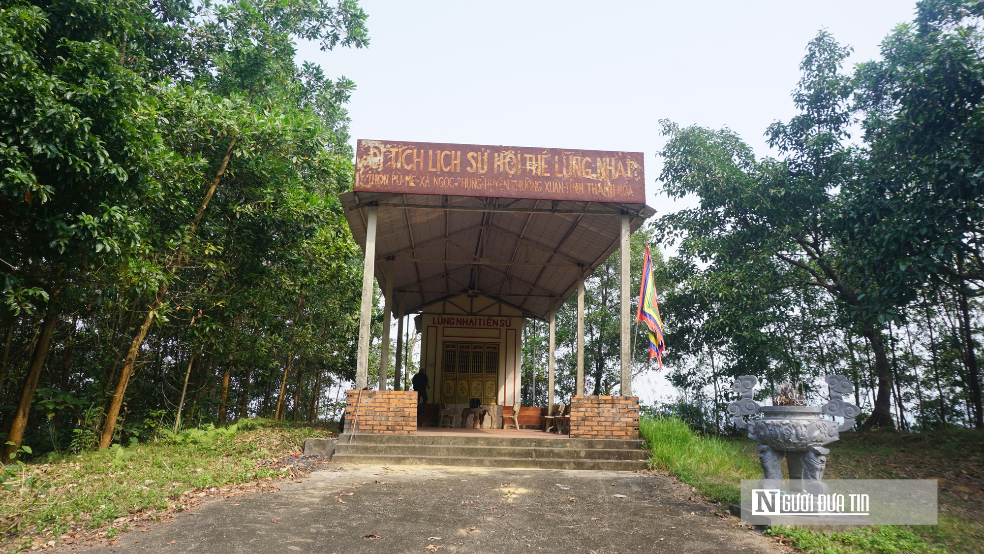 Đường vào di tích Hội thề Lũng Nhai thi công dang dở, bỏ hoang 3 năm qua - Ảnh 1.