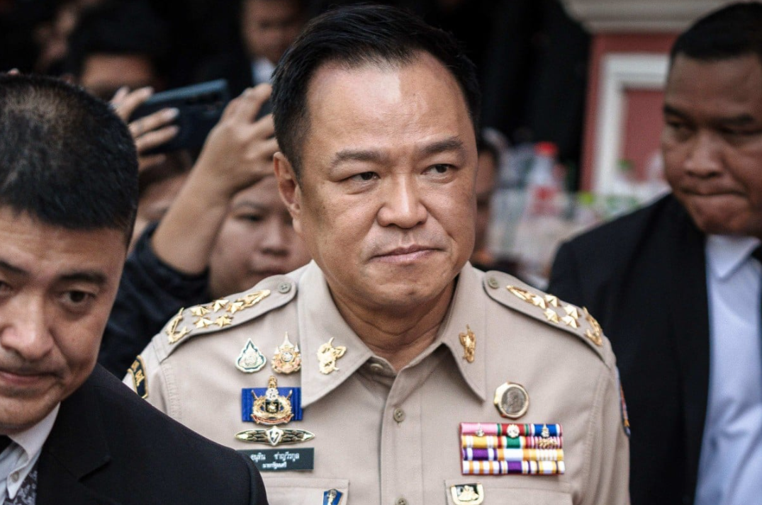 Thái Lan giải tán quốc hội trong bối cảnh căng thẳng biên giới gia tăng - Ảnh 1.