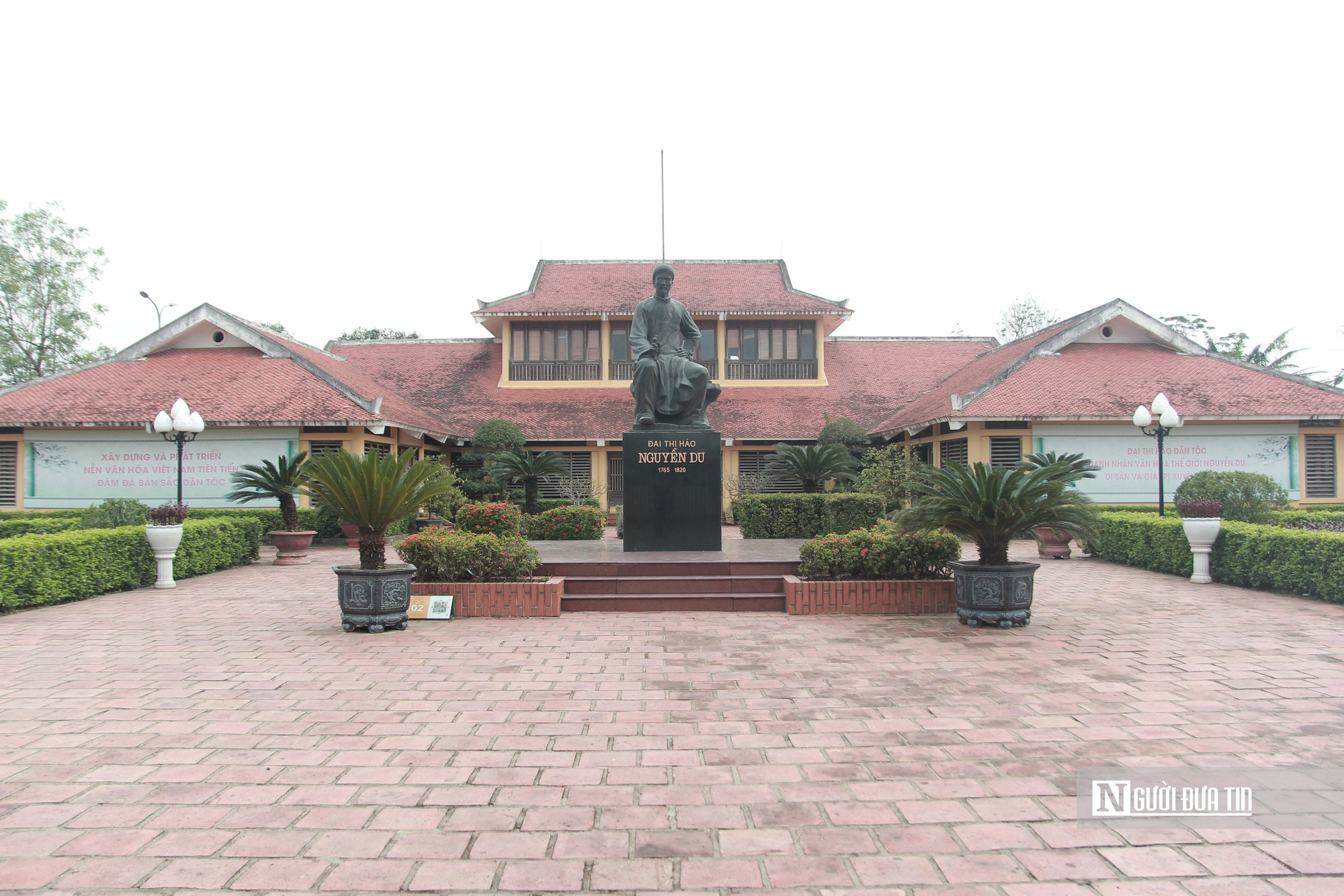 Cận cảnh 2 cây cổ thụ hơn 300 năm tuổi trong quần thể di tích Quốc gia đặc biệt Nguyễn Du ở Hà Tĩnh - Ảnh 1.