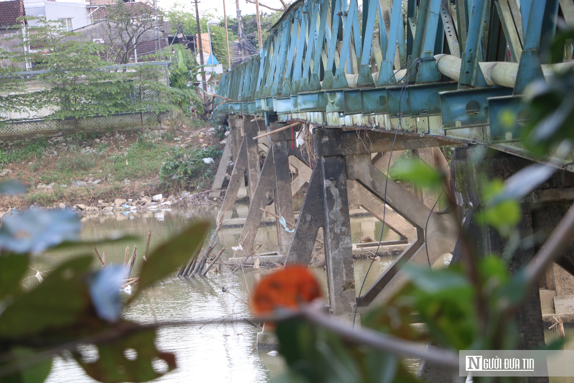 Ảnh: Vì sao “ốc đảo” hơn 1.000 hộ dân giữa lòng sông Hương cần một cây cầu? - Ảnh 6.