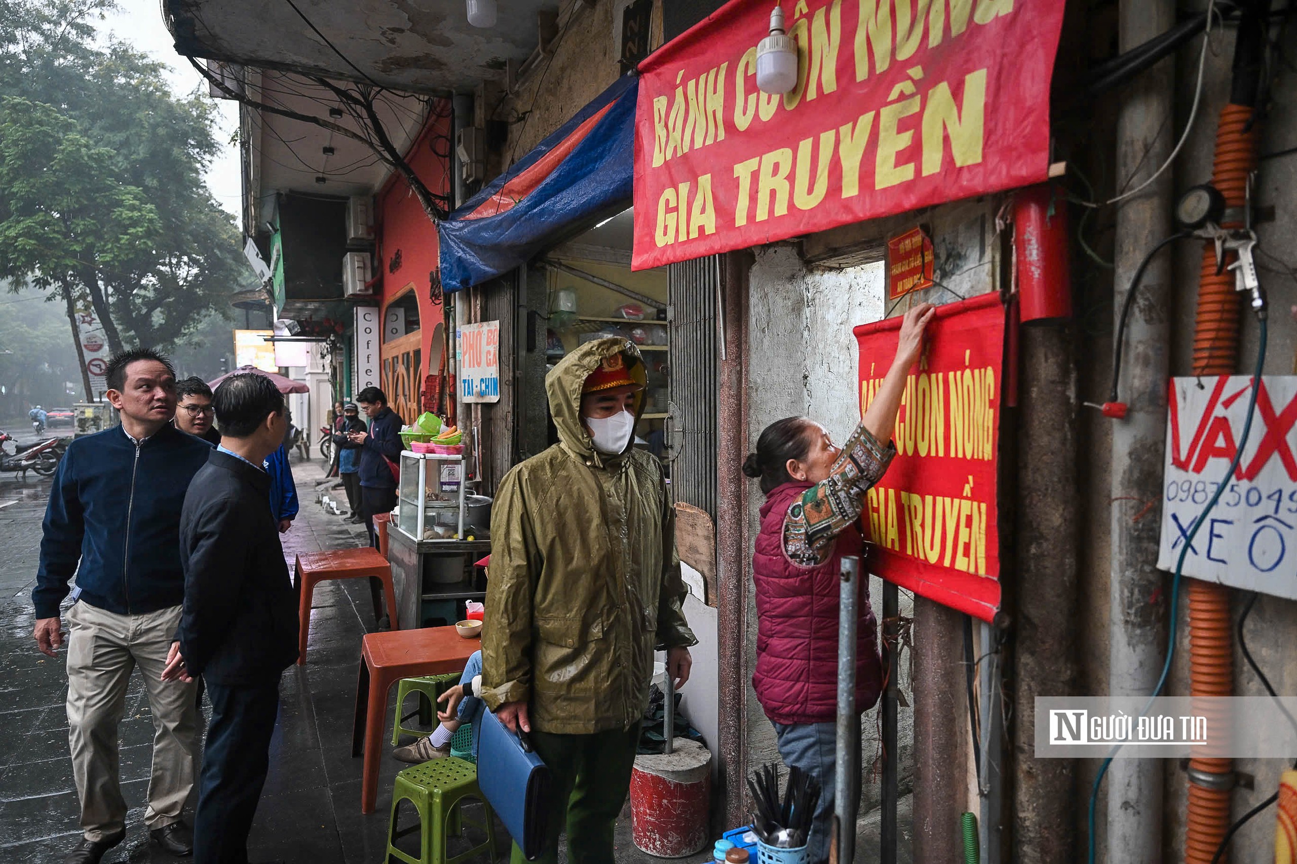 Hà Nội đồng loạt ra quân lập lại trật tự đô thị- Ảnh 1.