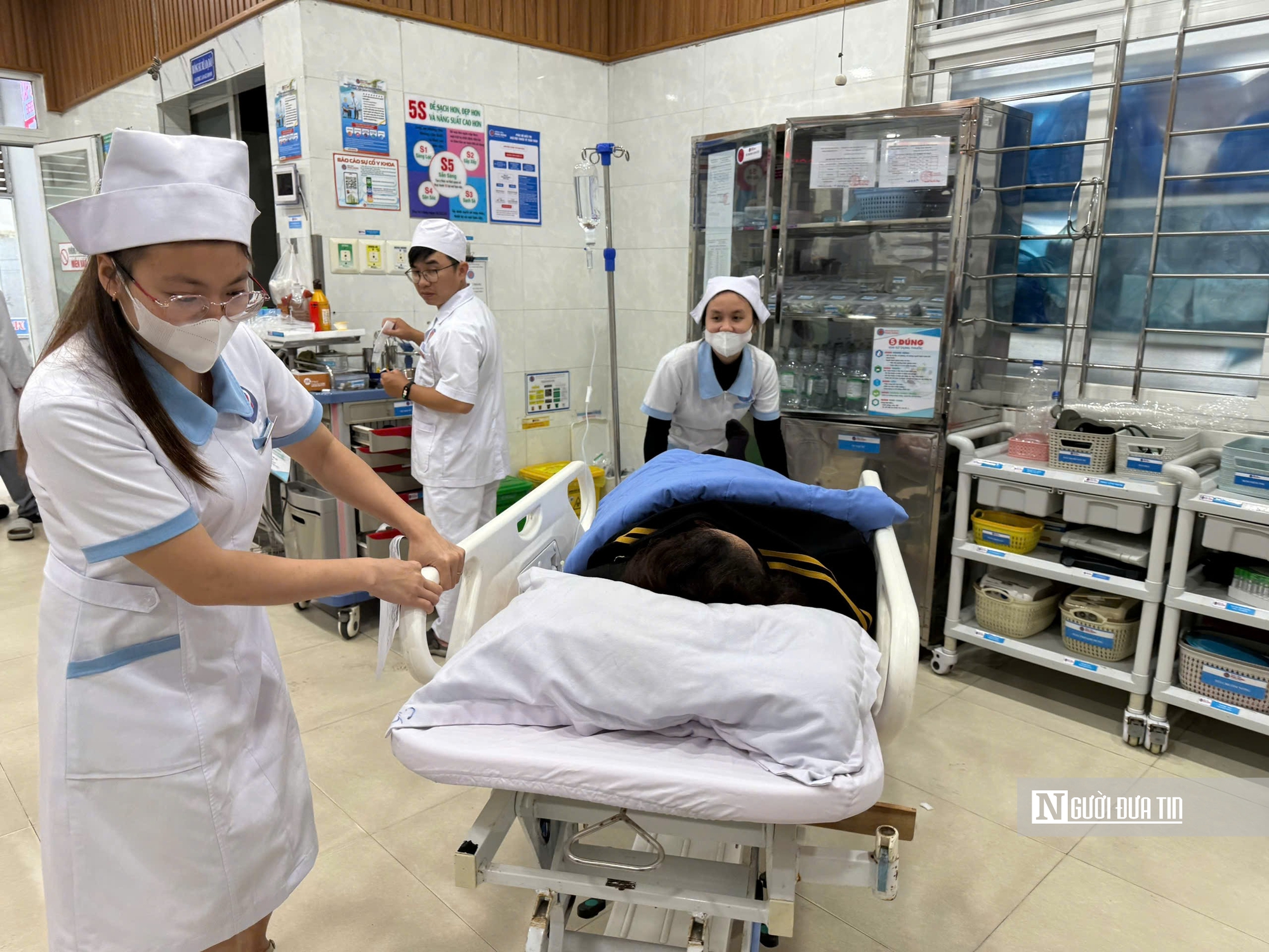 Nhiều sai phạm tại chuỗi cơ sở bánh mì nghi gây ngộ độc thực phẩm ở Quảng Ngãi- Ảnh 1. Nhiều sai phạm tại chuỗi cơ sở bánh mì nghi gây ngộ độc thực phẩm ở Quảng Ngãi- Ảnh 1.