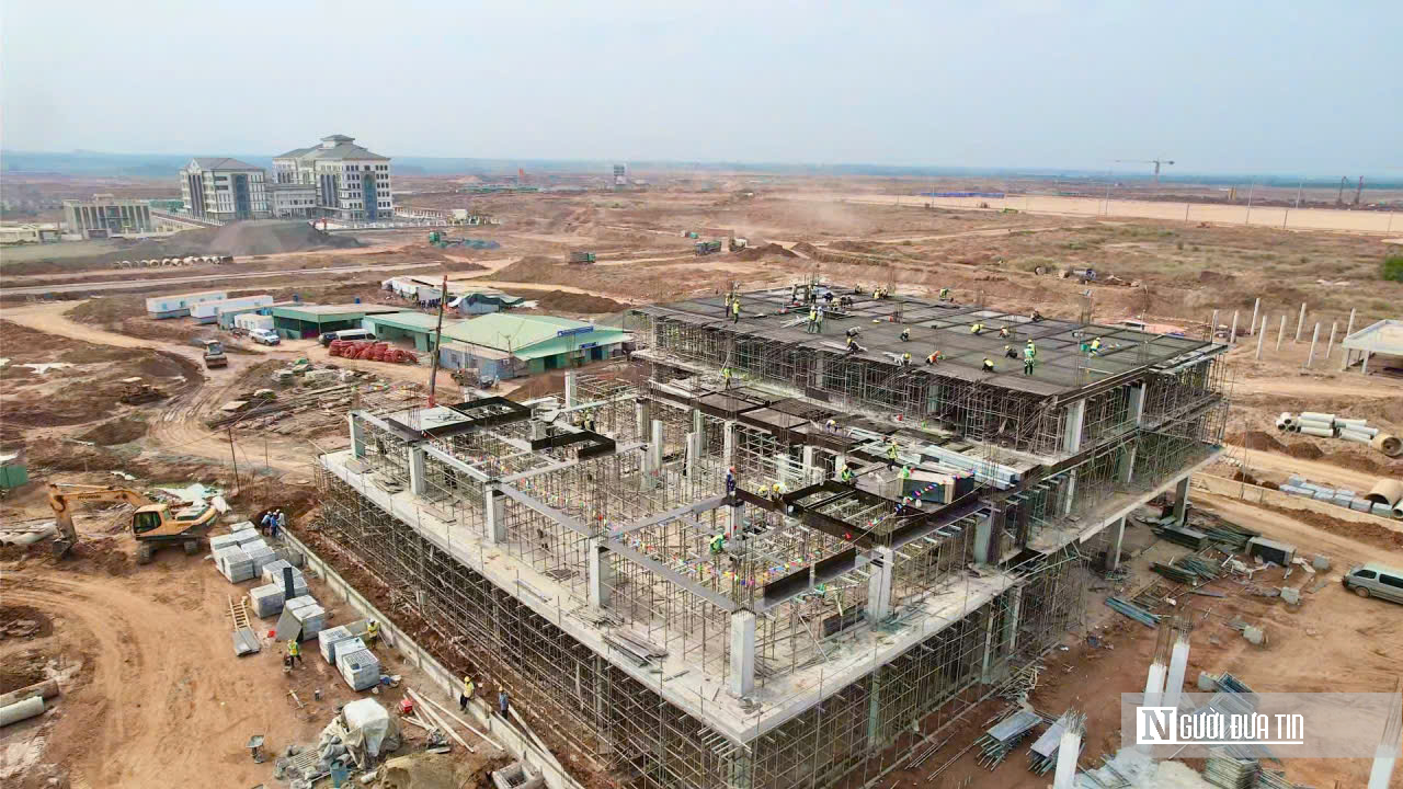 Toàn cảnh công trường sân bay Long Thành một tuần trước chuyến bay đầu tiên- Ảnh 12. Toàn cảnh công trường sân bay Long Thành một tuần trước chuyến bay đầu tiên- Ảnh 12.