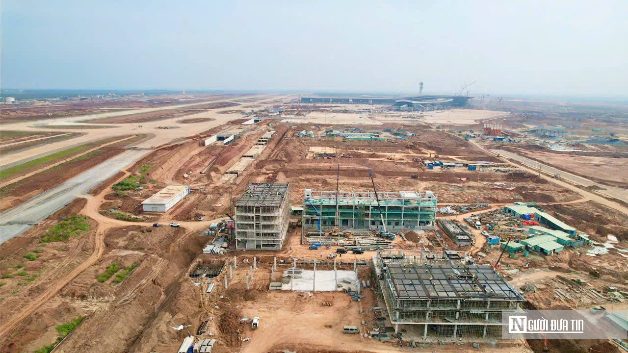 Toàn cảnh công trường sân bay Long Thành một tuần trước chuyến bay đầu tiên- Ảnh 13. Toàn cảnh công trường sân bay Long Thành một tuần trước chuyến bay đầu tiên- Ảnh 13.