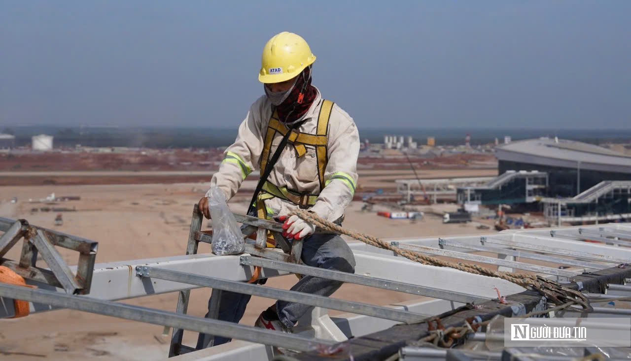 Toàn cảnh công trường sân bay Long Thành một tuần trước chuyến bay đầu tiên- Ảnh 16. Toàn cảnh công trường sân bay Long Thành một tuần trước chuyến bay đầu tiên- Ảnh 16.