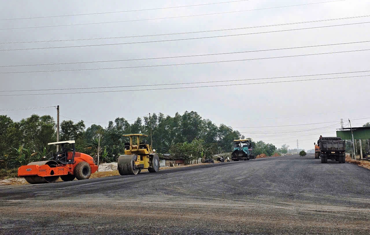 Quảng Trị đốc thúc các dự án giải ngân vốn đầu tư công chậm tiến độ- Ảnh 2. Quảng Trị đốc thúc các dự án giải ngân vốn đầu tư công chậm tiến độ- Ảnh 2.