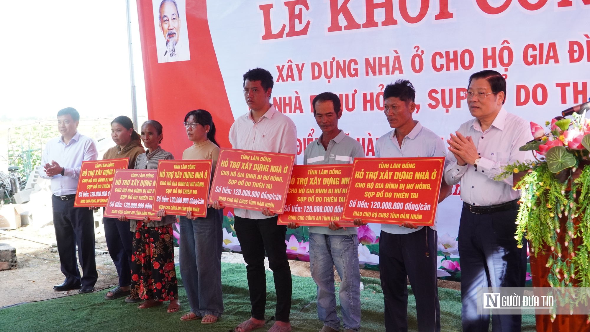 Trưởng Ban Nội chính Trung ương dự Lễ Khởi công xây nhà cho người dân vùng lũ ở Lâm Đồng - Ảnh 5.