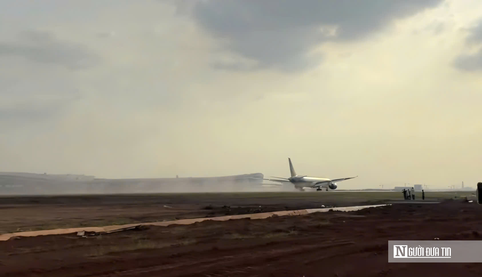 “Chim sắt” lớn nhất của hàng không Việt Nam hạ cánh xuống sân bay Long Thành- Ảnh 7. “Chim sắt” lớn nhất của hàng không Việt Nam hạ cánh xuống sân bay Long Thành- Ảnh 7.