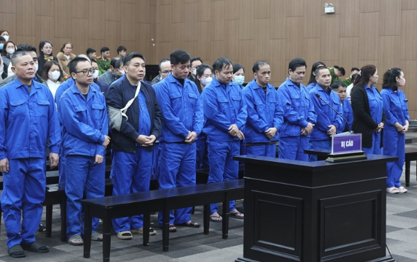 Liên quan chuỗi 20 vụ “chạy án” trên nhiều tỉnh, thành: Xét xử nhiểu thẩm phán, kiểm sát viên - Ảnh 1.