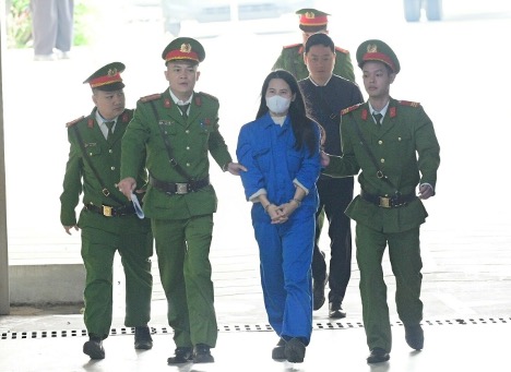 Liên quan chuỗi 20 vụ “chạy án” trên nhiều tỉnh, thành: Xét xử nhiểu thẩm phán, kiểm sát viên - Ảnh 4.