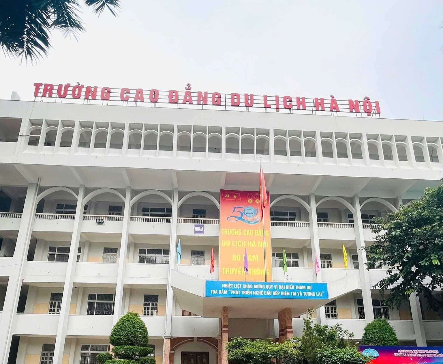 Không tin được dù đấy là... sự thật - Ảnh 1.