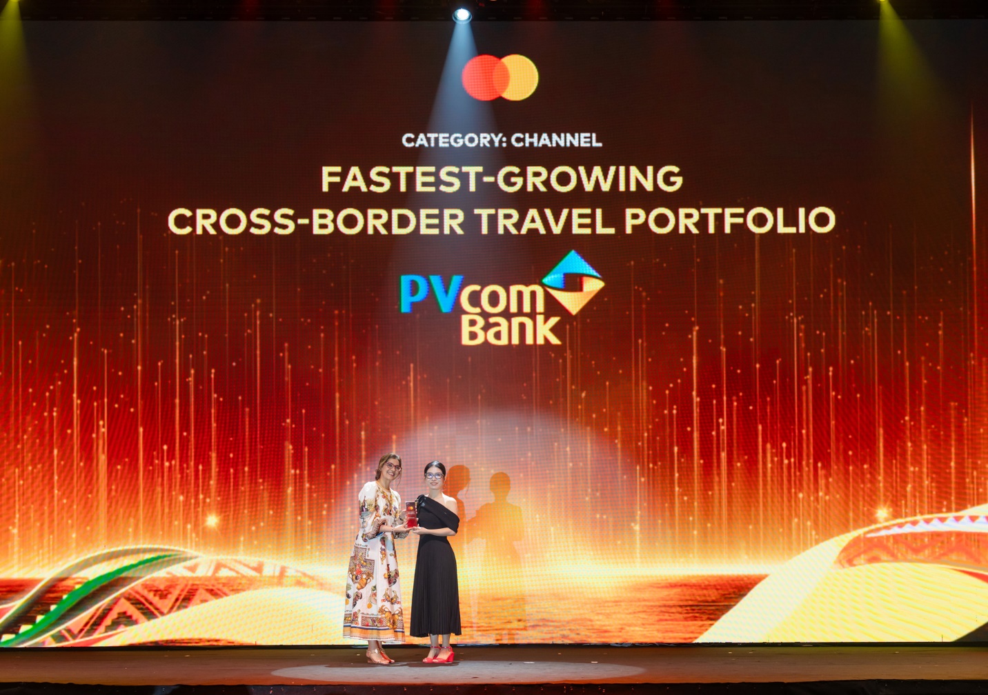 PVcomBank khẳng định vị thế tr&ecirc;n thị trường thẻ t&iacute;n dụng - Ảnh 2.