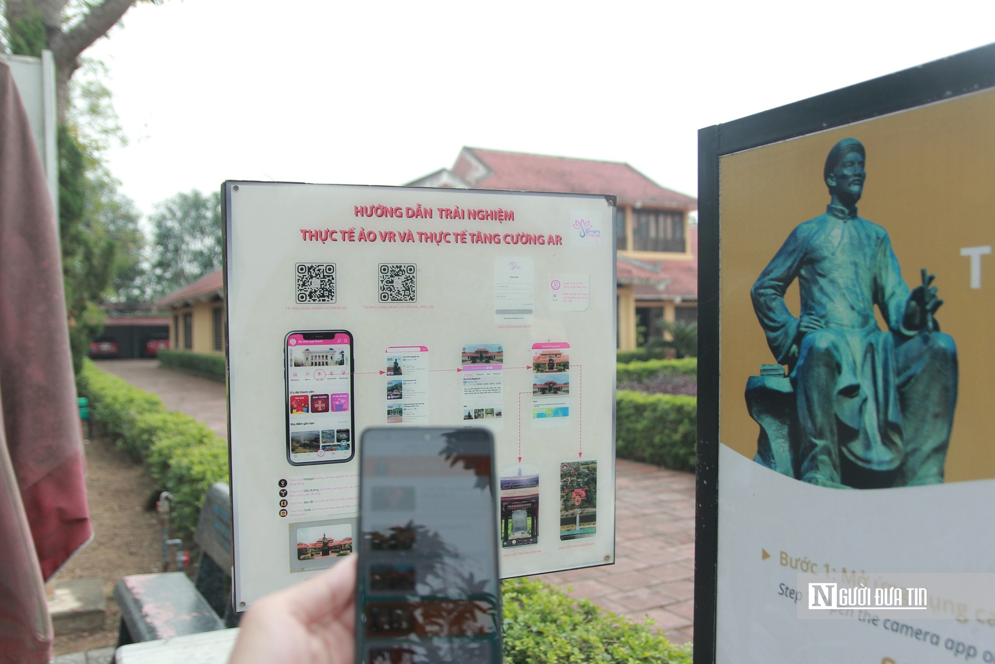 Áp dụng công nghệ số, đưa di sản Nguyễn Du đến gần hơn với du khách- Ảnh 2. Áp dụng công nghệ số, đưa di sản Nguyễn Du đến gần hơn với du khách- Ảnh 2.