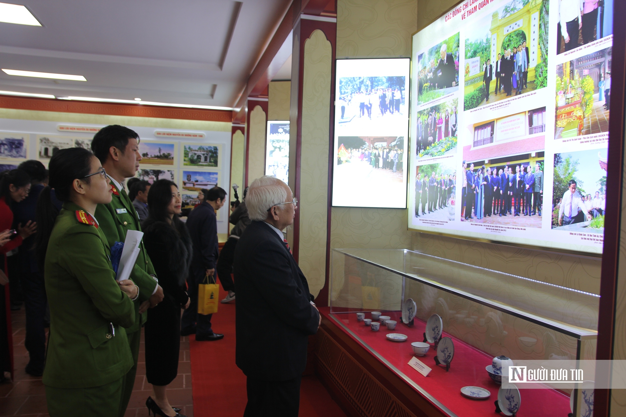 Áp dụng công nghệ số, đưa di sản Nguyễn Du đến gần hơn với du khách- Ảnh 4. Áp dụng công nghệ số, đưa di sản Nguyễn Du đến gần hơn với du khách- Ảnh 4.