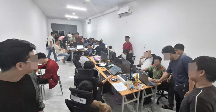 Bắt tạm giam quản lý cấp cao của tổ chức tội phạm xuyên quốc gia- Ảnh 2. Bắt tạm giam quản lý cấp cao của tổ chức tội phạm xuyên quốc gia- Ảnh 2.