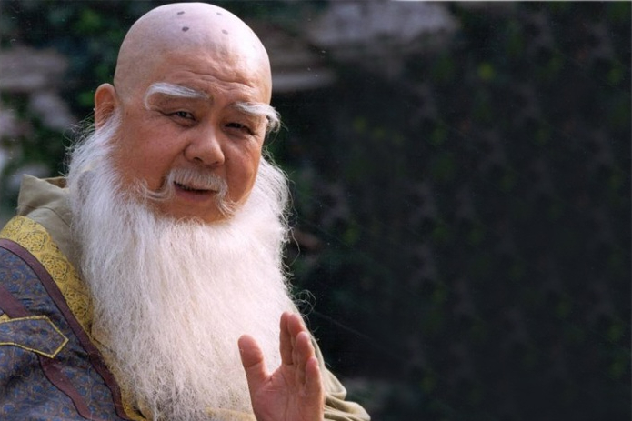 Kiếm hiệp Kim Dung: Người duy nhất biết rõ lai lịch Quỳ Hoa bảo điển và Tịch Tà kiếm pháp - Ảnh 1. Kiếm hiệp Kim Dung: Người duy nhất biết rõ lai lịch Quỳ Hoa bảo điển và Tịch Tà kiếm pháp - Ảnh 1.