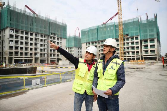 Từ mưu sinh bấp b&ecirc;nh đến cuộc sống đủ đầy: Nhiều lao động &ldquo;đổi đời&rdquo; nhờ việc l&agrave;m bền vững tại VinCons - Ảnh 4.