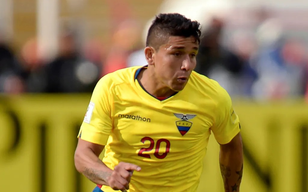 Rúng động: Cầu thủ bóng đá bị bắn chết giữa phố - Ảnh 1. Rúng động: Cầu thủ bóng đá bị bắn chết giữa phố - Ảnh 1.