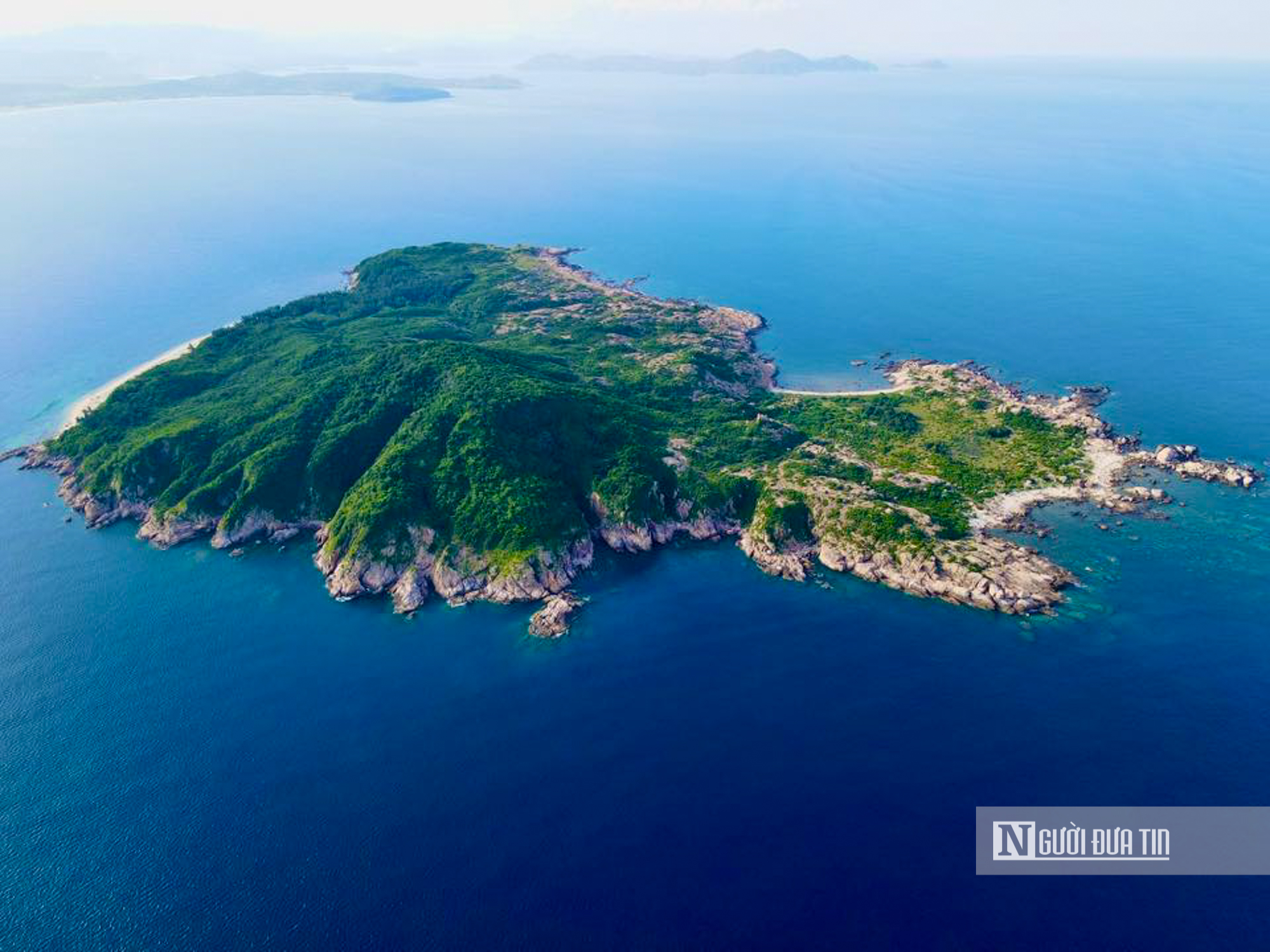 Cận cảnh "hòn đảo bí mật" sắp được chi 5.000 tỷ đồng trở thành Khu du lịch nghỉ dưỡng cao cấp- Ảnh 1. Cận cảnh "hòn đảo bí mật" sắp được chi 5.000 tỷ đồng trở thành Khu du lịch nghỉ dưỡng cao cấp- Ảnh 1.