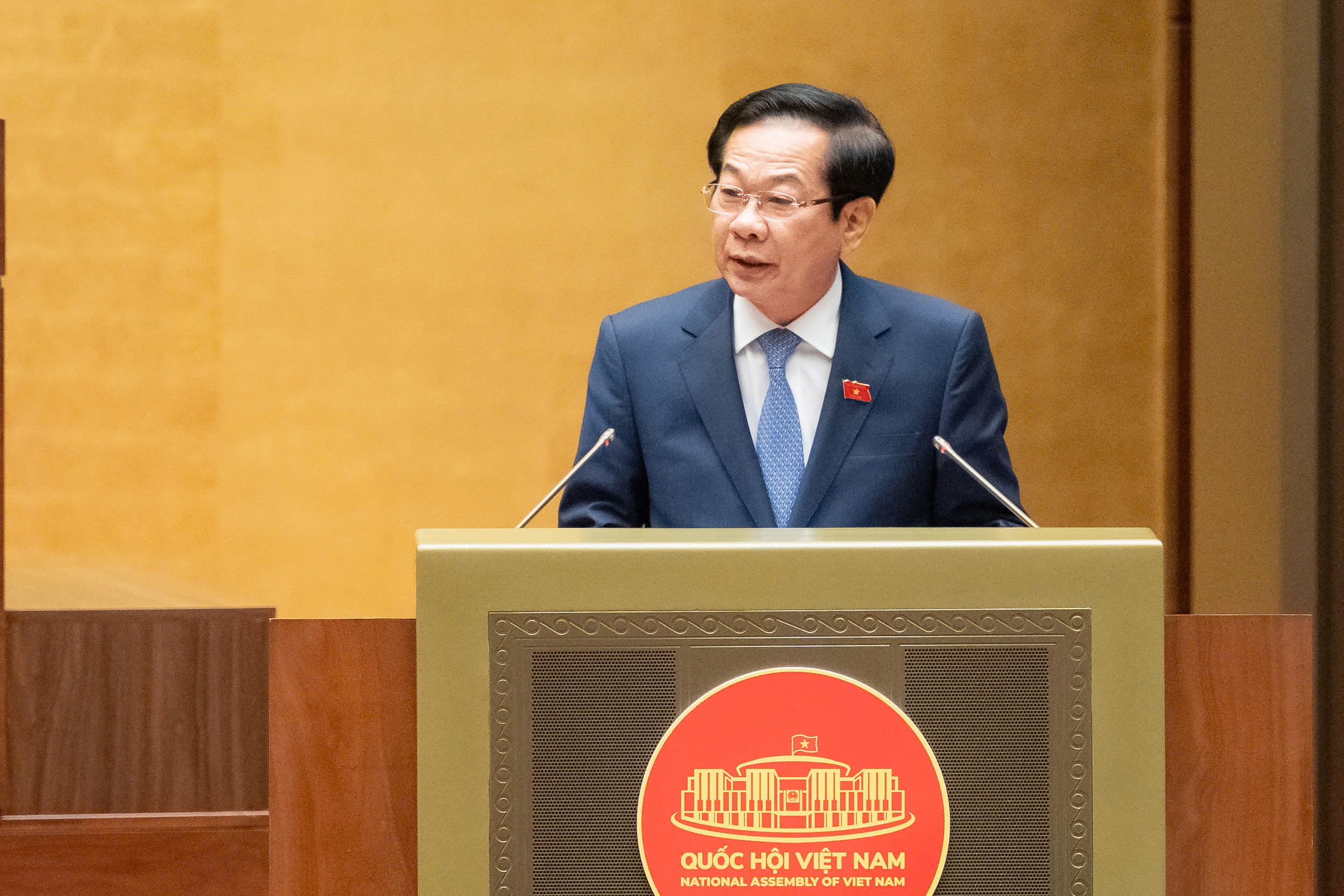 Bộ trưởng Bộ Nội vụ làm rõ về thời điểm đề xuất 5 bảng lương mới- Ảnh 1. Bộ trưởng Bộ Nội vụ làm rõ về thời điểm đề xuất 5 bảng lương mới- Ảnh 1.