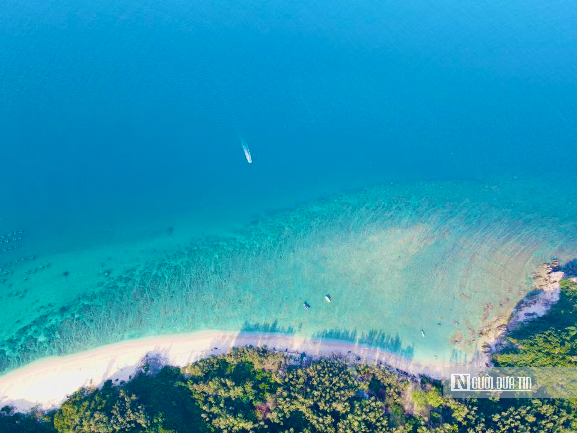 Cận cảnh "hòn đảo bí mật" sắp được chi 5.000 tỷ đồng trở thành Khu du lịch nghỉ dưỡng cao cấp- Ảnh 7. Cận cảnh "hòn đảo bí mật" sắp được chi 5.000 tỷ đồng trở thành Khu du lịch nghỉ dưỡng cao cấp- Ảnh 7.