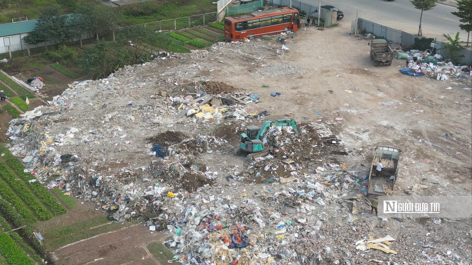 H&agrave; Nội: Hiểm hoạ m&ocirc;i trường từ những điểm tập kết phế thải giữa nội th&agrave;nh- Ảnh 4.