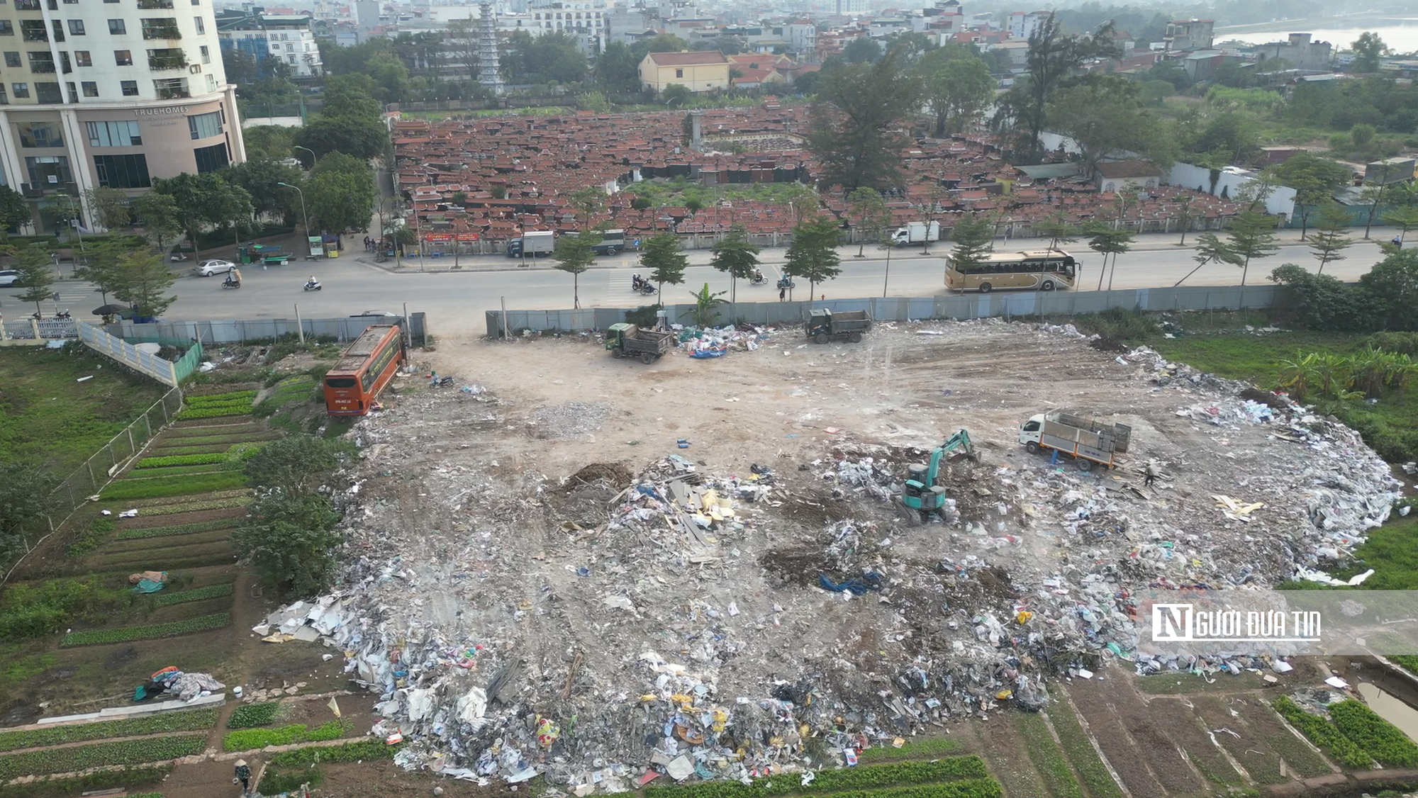 H&agrave; Nội: Hiểm hoạ m&ocirc;i trường từ những điểm tập kết phế thải giữa nội th&agrave;nh- Ảnh 6.