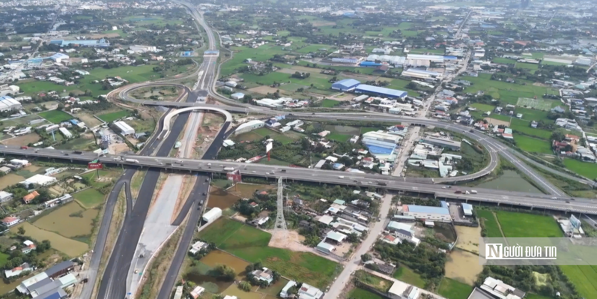 Vành đai 3 Tp.HCM đoạn qua Tây Ninh chưa thông xe kỹ thuật như kế hoạch- Ảnh 1. Vành đai 3 Tp.HCM đoạn qua Tây Ninh chưa thông xe kỹ thuật như kế hoạch- Ảnh 1.