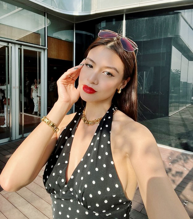 Hoa hậu xấu nhất lịch sử showbiz "lột x&aacute;c" g&acirc;y ngỡ ng&agrave;ng - Ảnh 4.