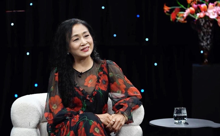 "Chim sơn ca núi rừng" là Đại tá, NSND mang quân hàm xanh- Ảnh 4.