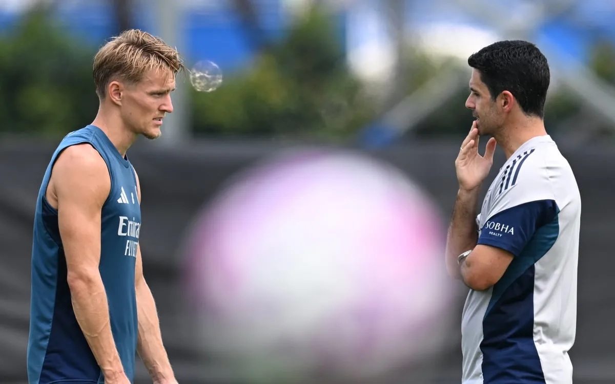 Sốc: Đội trưởng của Arsenal "phản bội" HLV Arteta - Ảnh 1.