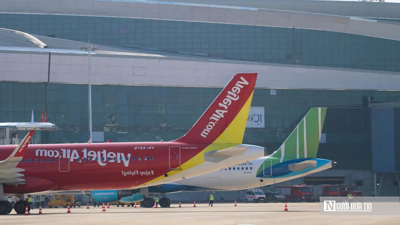 Khoảnh khắc s&acirc;n bay Long Th&agrave;nh ch&iacute;nh thức &ldquo;mở cửa bầu trời&rdquo; đ&oacute;n chuyến bay đầu ti&ecirc;n- Ảnh 3.