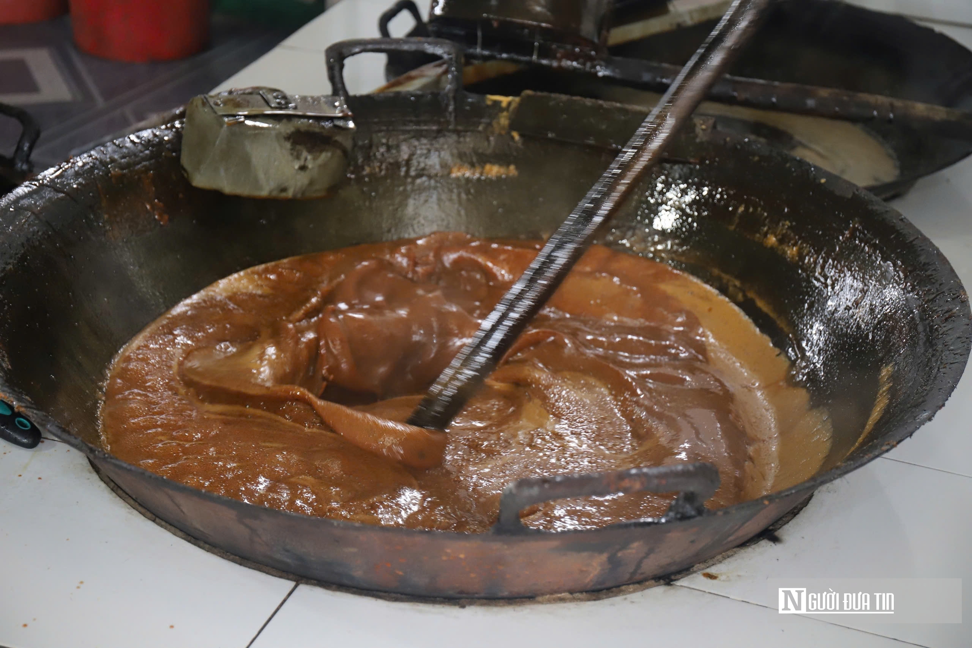 Nông dân miền Tây xứ Nghệ nấu cây “ngọt ngào” ra đặc sản mang giá trị cao- Ảnh 4.