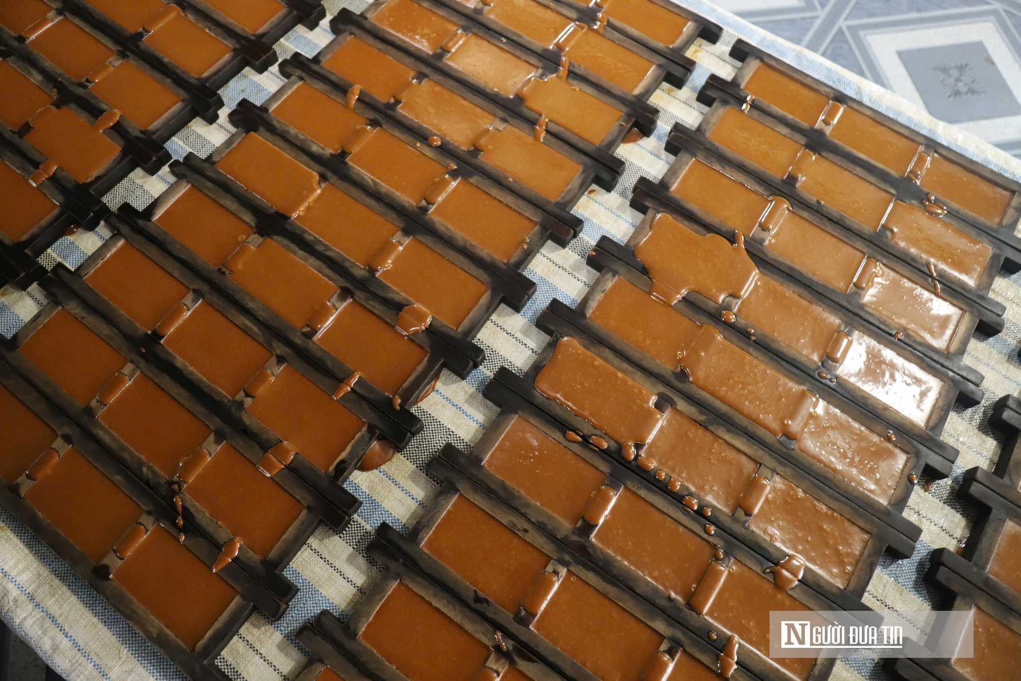 Nông dân miền Tây xứ Nghệ nấu cây “ngọt ngào” ra đặc sản mang giá trị cao- Ảnh 9.