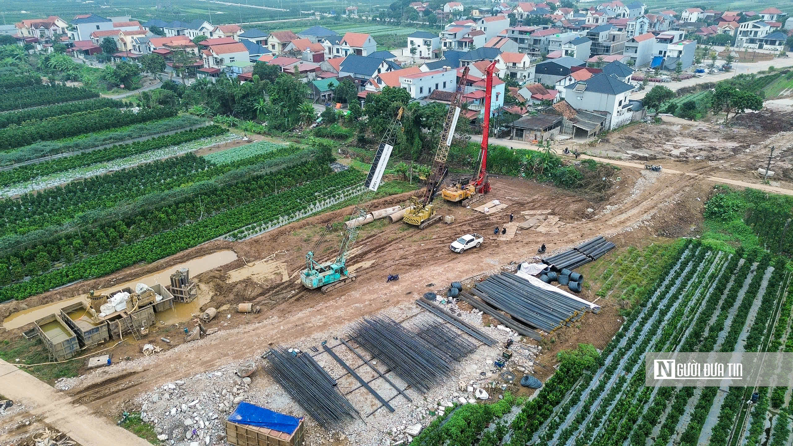 Cận cảnh khu vực thi c&ocirc;ng c&acirc;y cầu 4.900 tỷ đồng nối H&agrave; Nội với Hưng Y&ecirc;n- Ảnh 7.