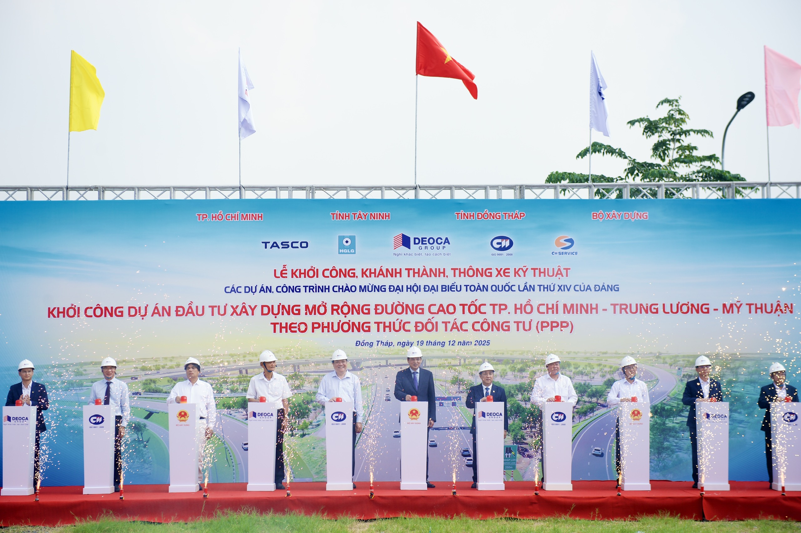 Tp.HCM “bấm nút” các dự án trọng điểm, rút ngắn hành trình ra biển còn hơn 20 phút- Ảnh 12. Tp.HCM “bấm nút” các dự án trọng điểm, rút ngắn hành trình ra biển còn hơn 20 phút- Ảnh 12.