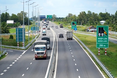 Bộ Xây dựng thông tin về thời điểm mở rộng cao tốc Tp.HCM - Trung Lương - Ảnh 1.