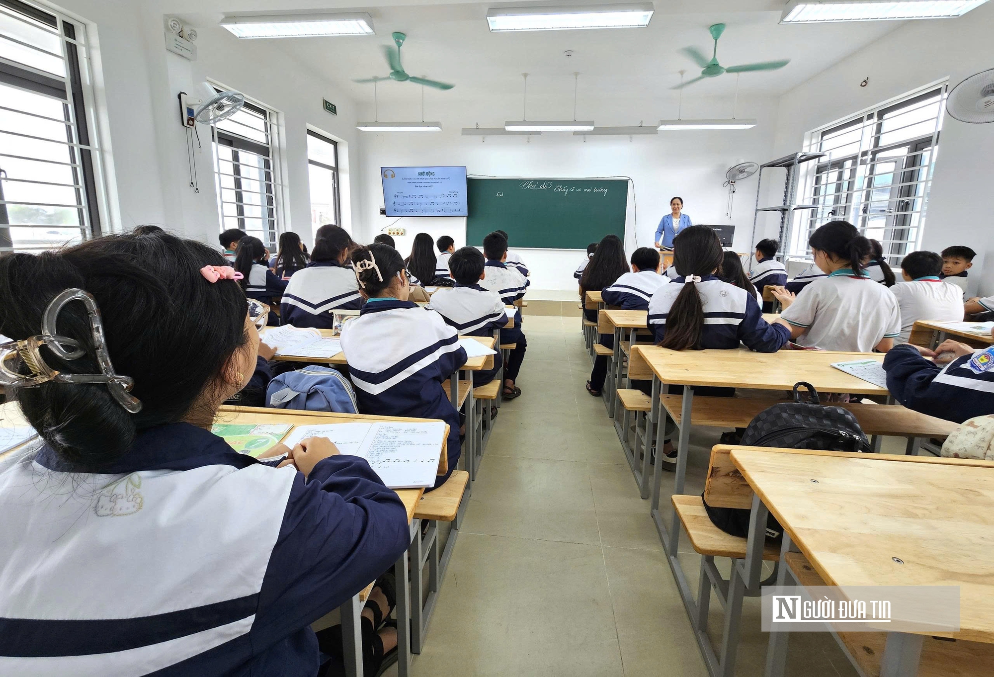 Dự án trường học bỏ không hơn 1 năm đã đón học sinh đến lớp- Ảnh 8.