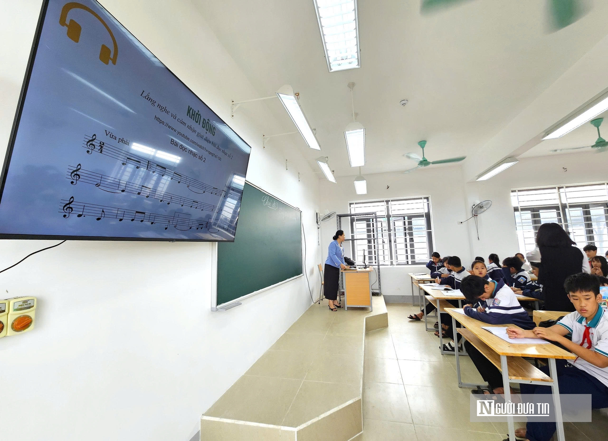 Dự án trường học bỏ không hơn 1 năm đã đón học sinh đến lớp- Ảnh 9.