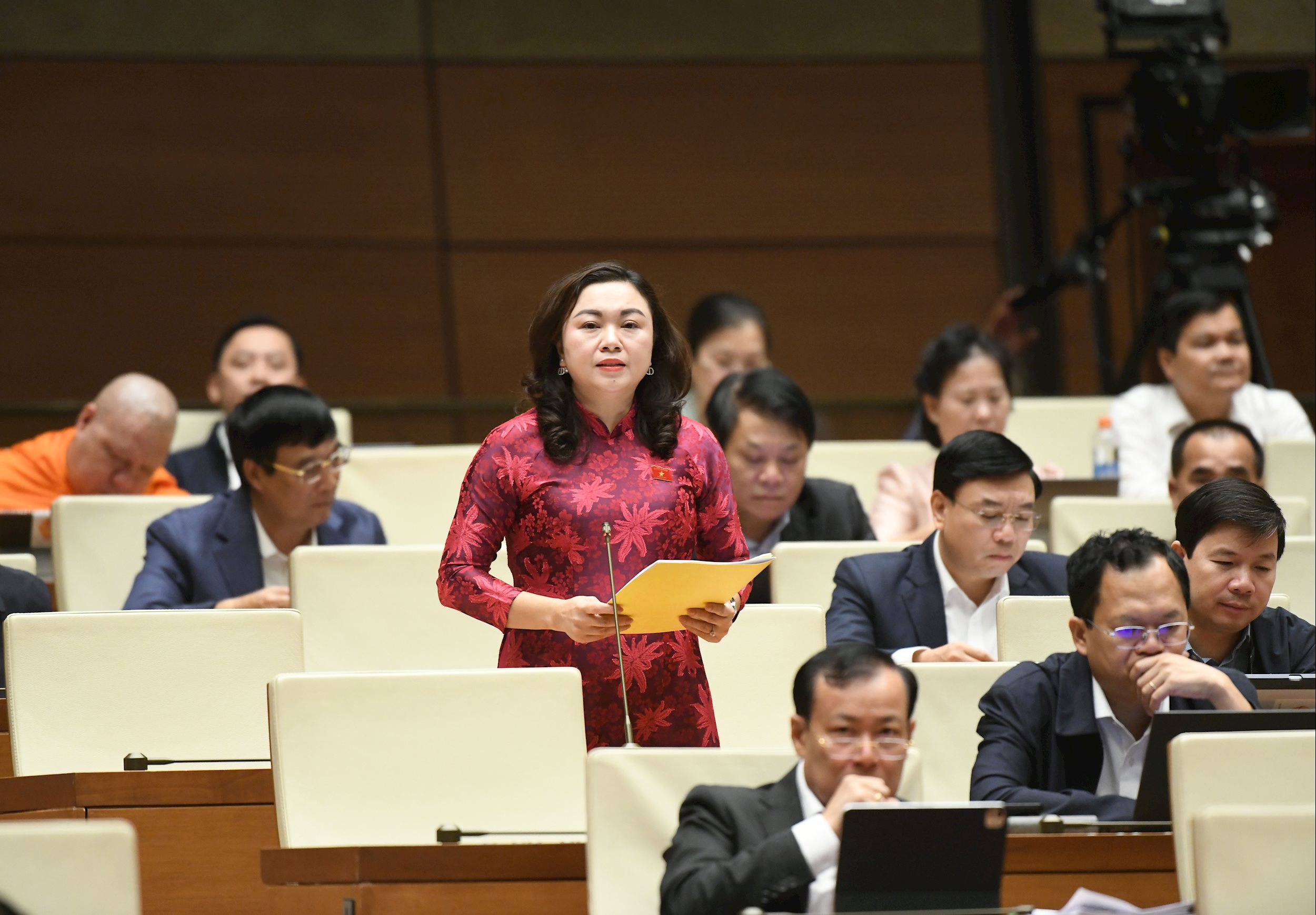 Đại biểu kiến nghị không truy thu thuế với bệnh viện công - Ảnh 1.