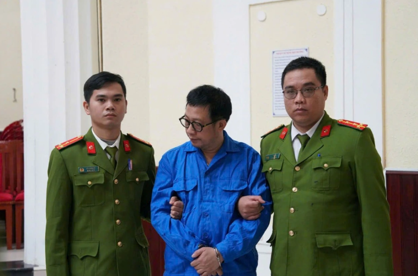 Cựu Giám đốc Đại học Huế cùng đồng phạm có thể đối diện mức án nào?- Ảnh 1.