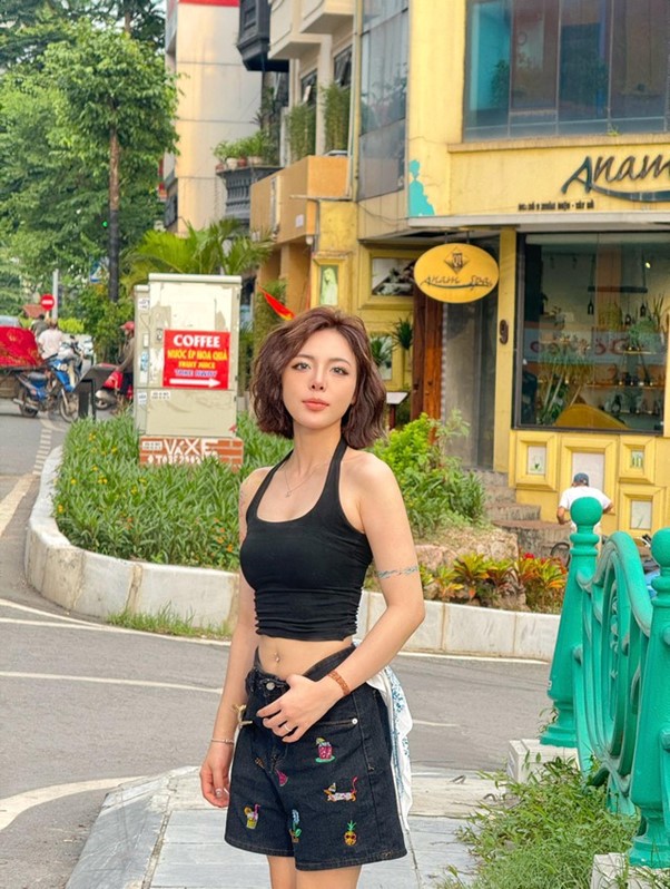 Nhan sắc đời thường của "hoa khôi bắn súng" dự SEA Games 33, mang quân hàm Thượng úy - Ảnh 7.