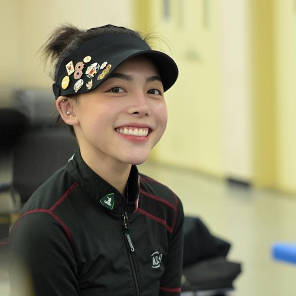 Nhan sắc đời thường của "hoa khôi bắn súng" dự SEA Games 33, mang quân hàm Thượng úy - Ảnh 11.