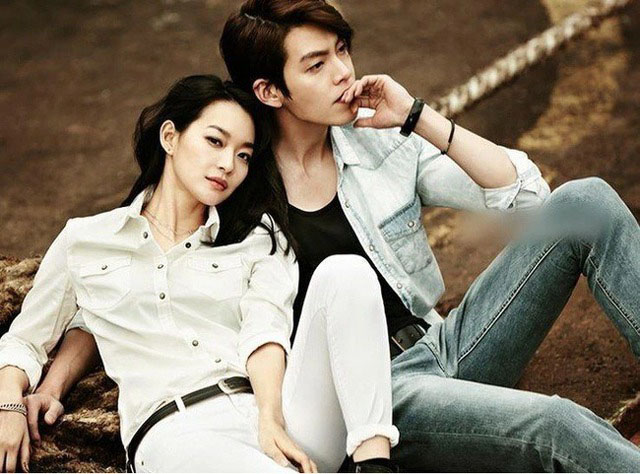 Cặp "trai t&agrave;i g&aacute;i sắc" Shin Min-ah v&agrave; Kim Woo-bin l&ecirc;n xe hoa - Ảnh 3.