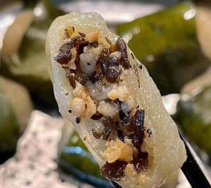 Loại bánh từng là món ăn chống đói của người nghèo, nay đã trở thành đặc sản trứ danh - Ảnh 4.