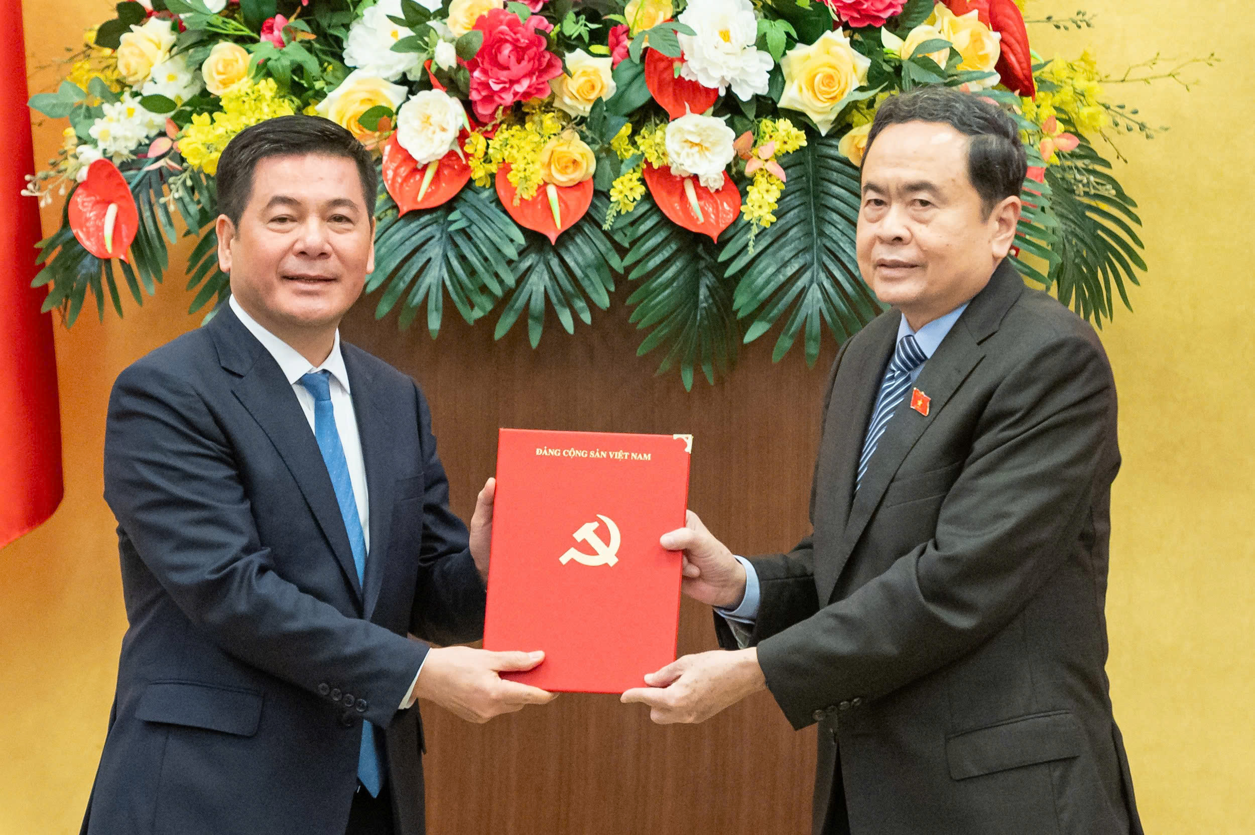 Bộ trưởng Bộ Công thương giữ chức Phó Bí thư chuyên trách Đảng ủy Quốc hội- Ảnh 1.