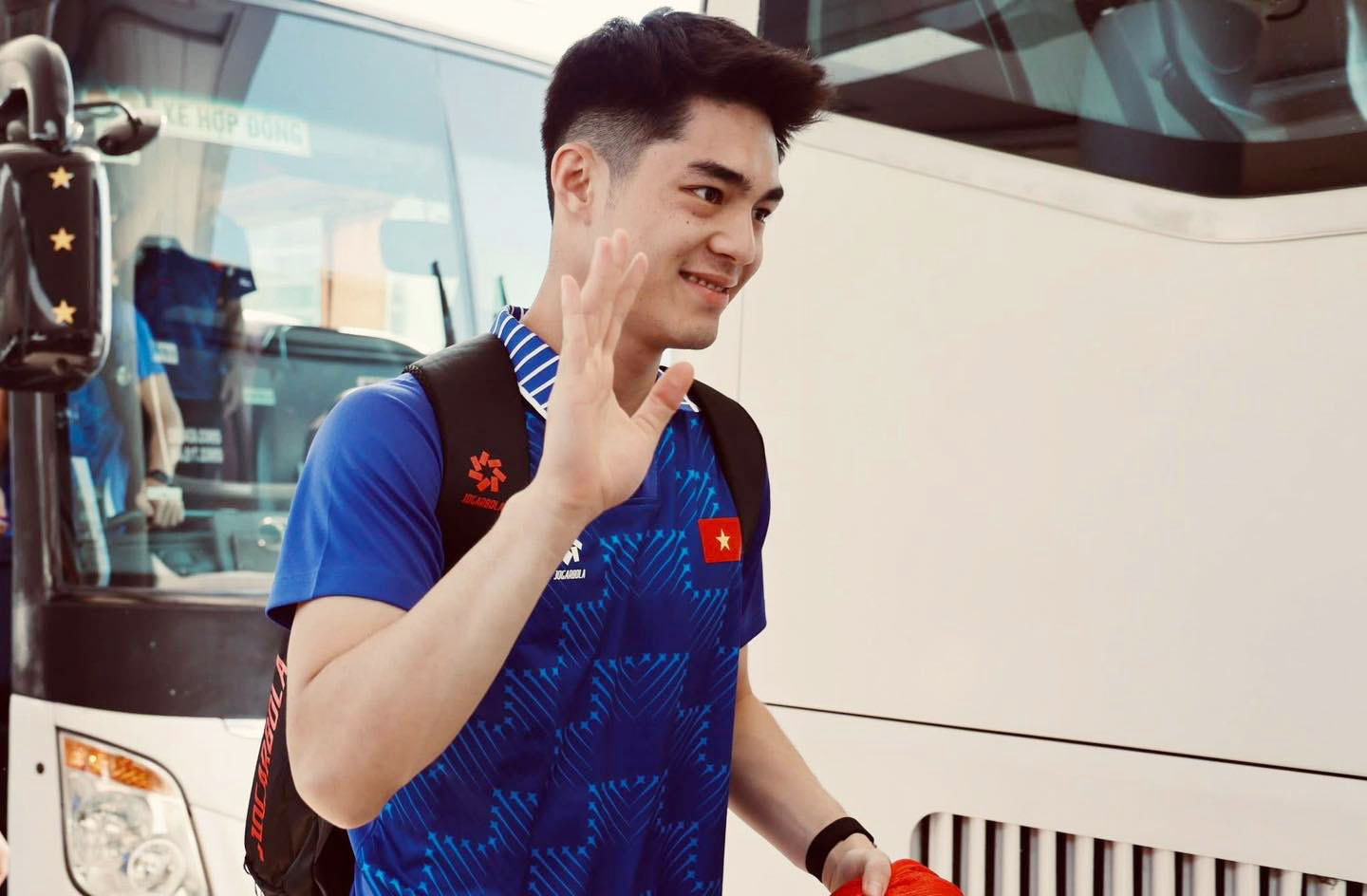 Thủ môn Trần Trung Kiên của U22 Việt Nam bất ngờ trở thành "nam thần" trong mắt người Thái - Ảnh 6.