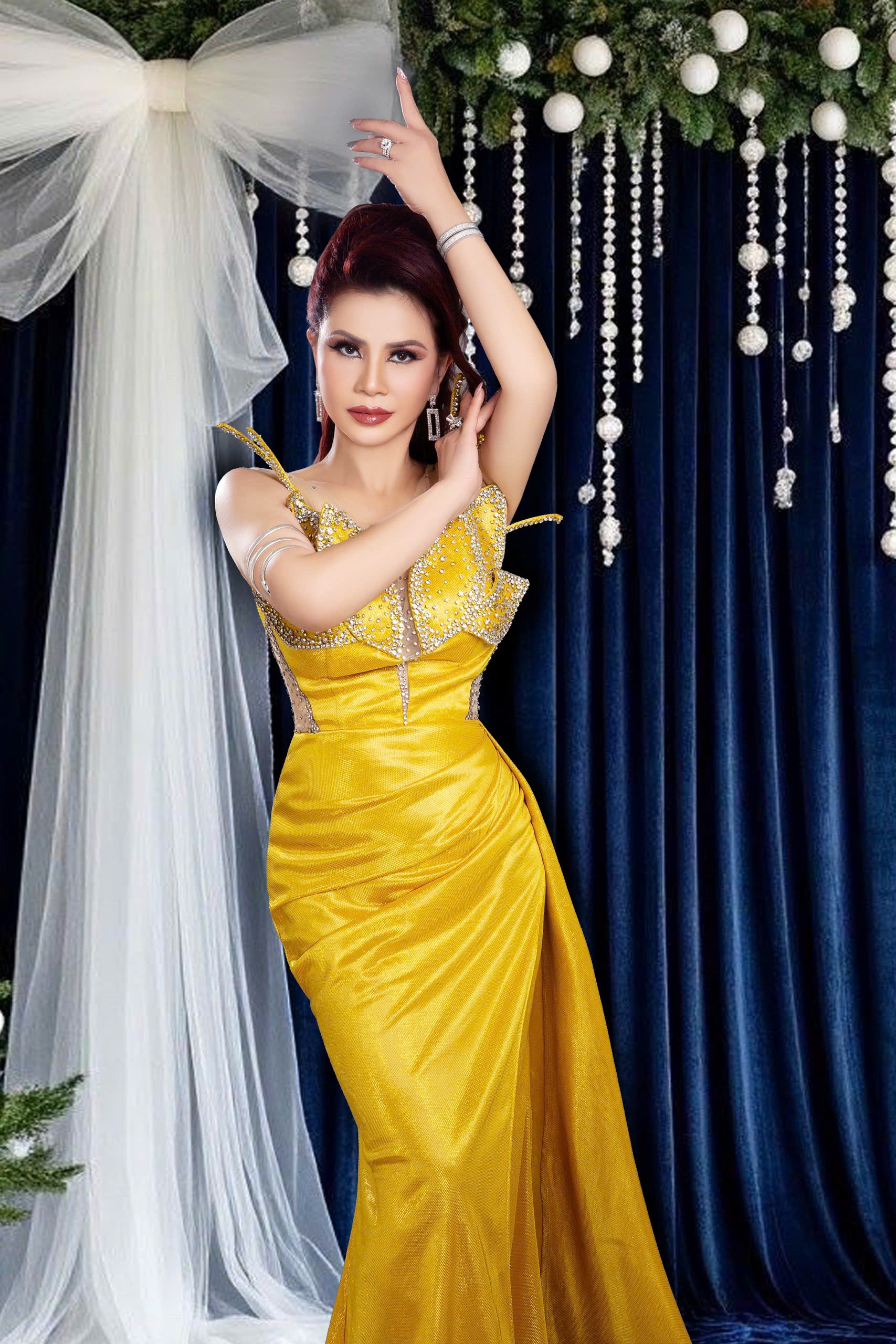 Hoa hậu Diễm Giang rạng rỡ đón giáng sinh, lan tỏa năng lượng tích cực cuối năm - Ảnh 6.