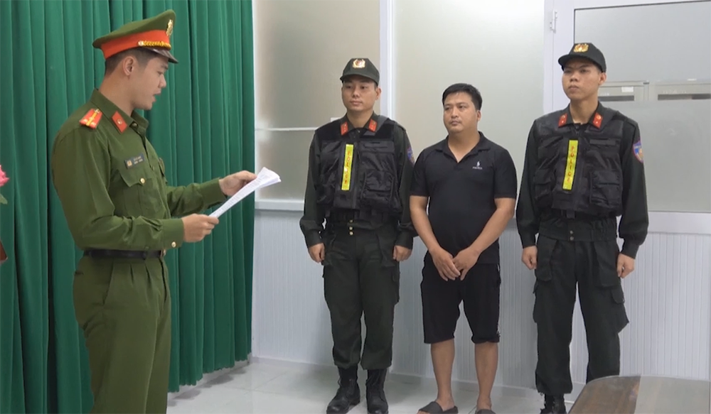 Dùng hóa chất "hô biến" thịt heo thành bò, kẻ cầm đầu cùng đồng phạm bị khởi tố- Ảnh 1.