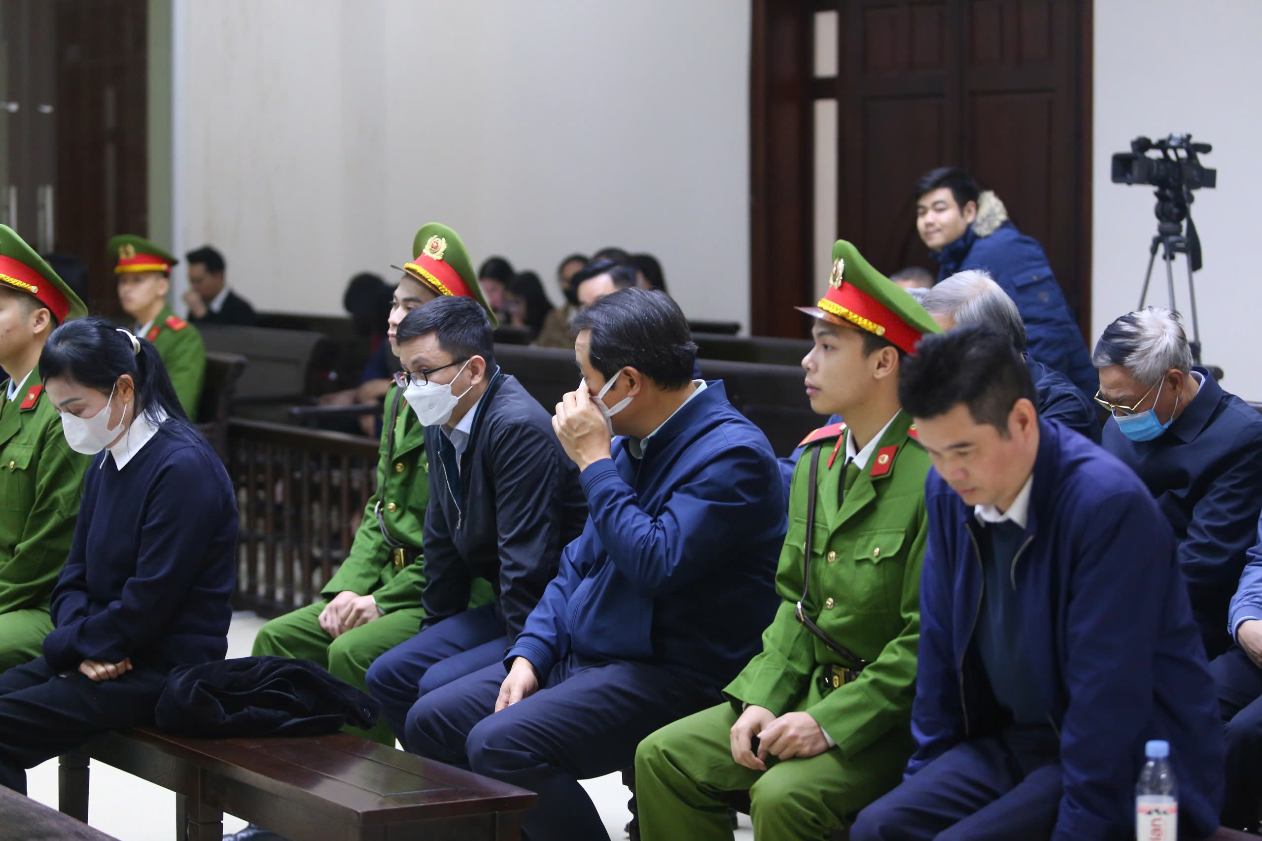 Cựu Bí thư tỉnh Vĩnh Phúc Hoàng Thị Thúy Lan được giảm 2 năm 6 tháng tù- Ảnh 1.